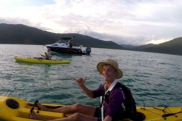 Making a splash for the Reef: Richard Price and Jimmy Barnes paddling through the Whitsundays to fundraise for the Reef